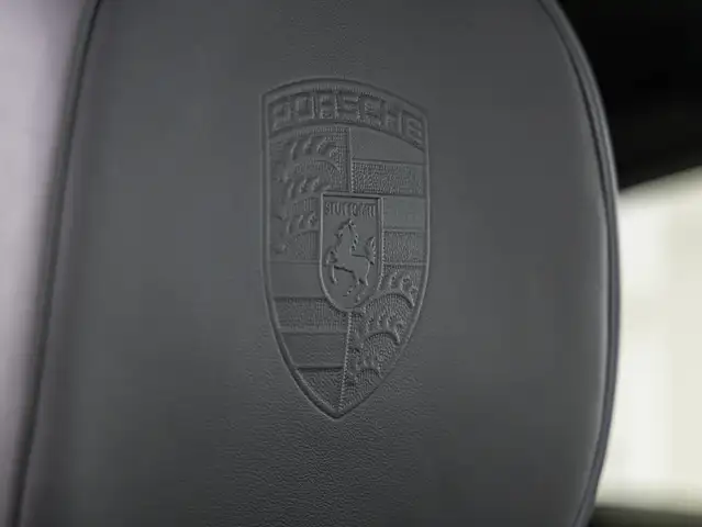 Porsche Cayenne view 12