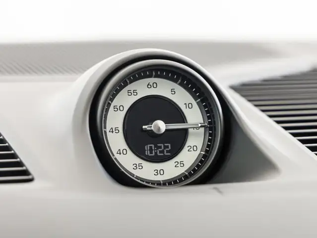 Porsche Cayenne view 10