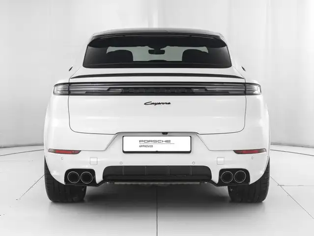 Porsche Cayenne view 7