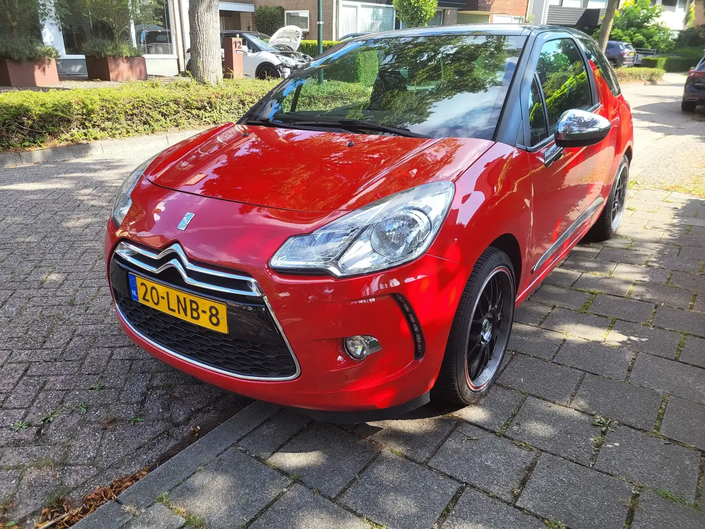 Citroen DS3 1.6 THP Sport Chic 155pk Rood - 2