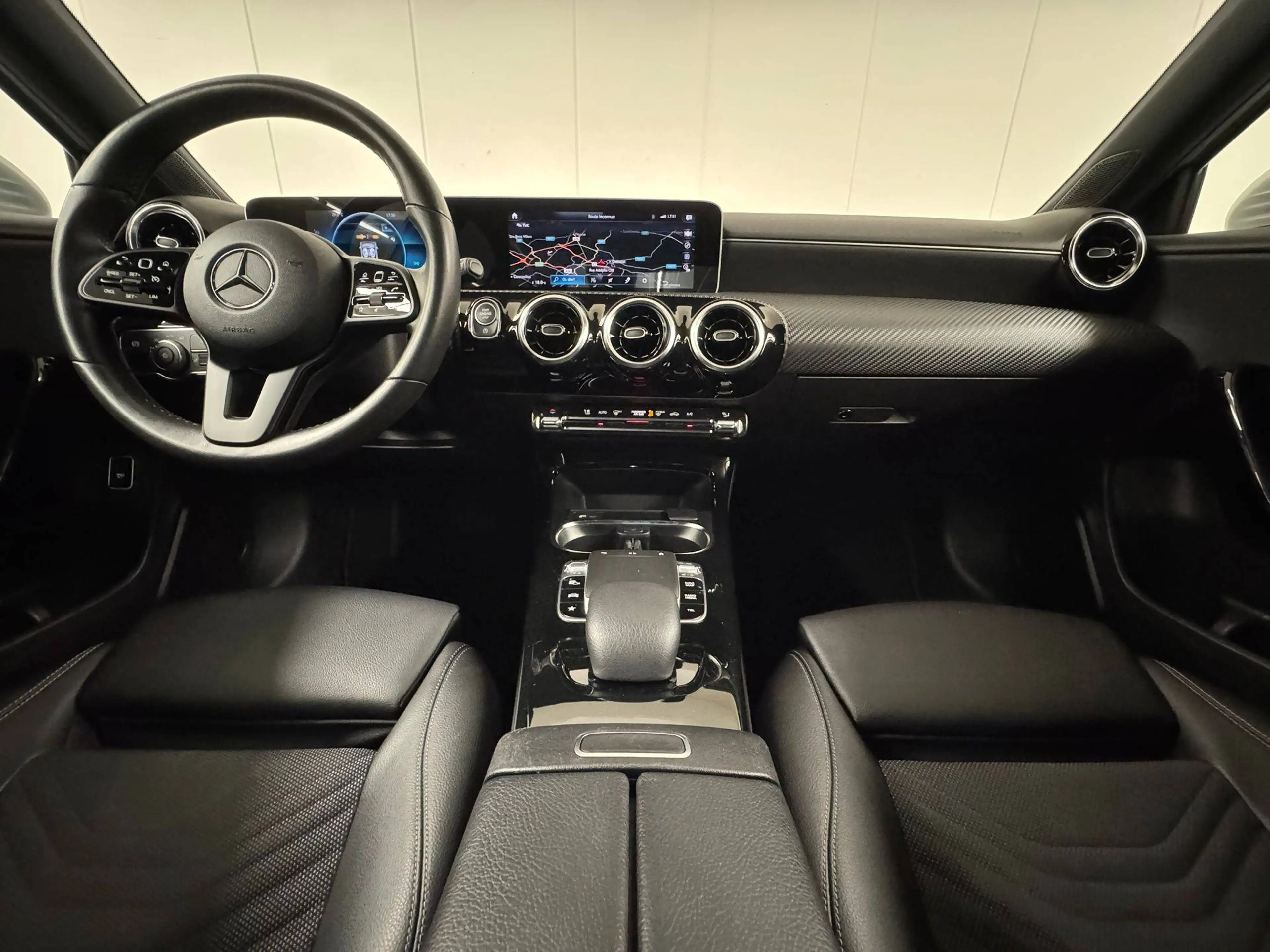 Mercedes-Benz A 180 D 116CV !! 45000 KM !! AUTO GPS CAMERA CARPLAY JA — photo 9
