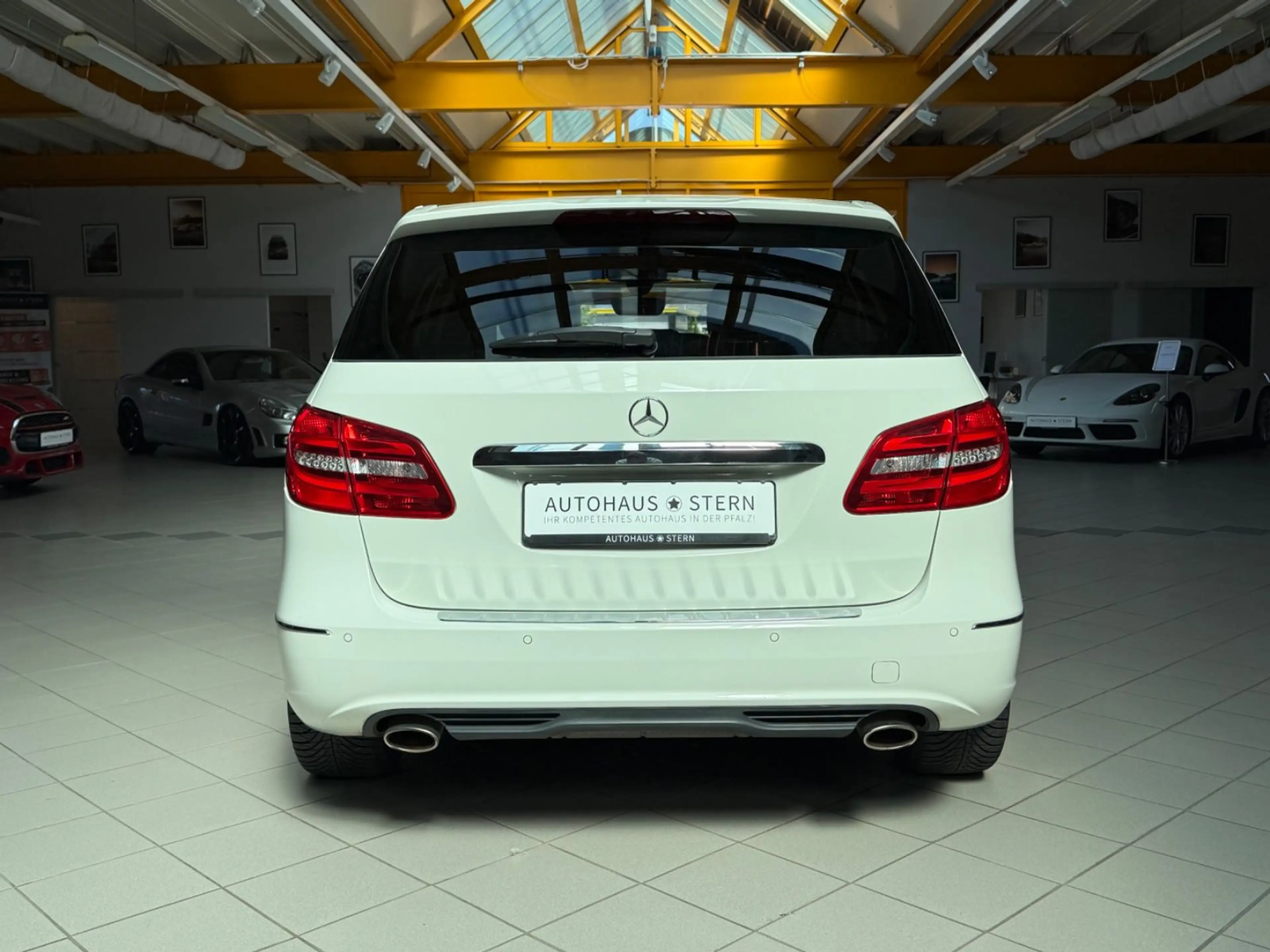 Mercedes-Benz B 180 B180|SHZ|PDC|Klimaanlage|Xenon|2.Hand|Bluetooth — photo 5