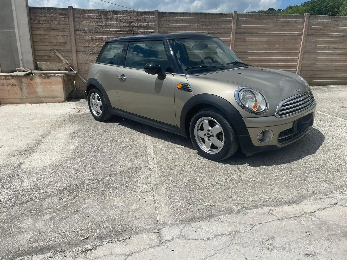MINI Cooper D Mini III R56 2007 Hatchback 1.6 NEOPATENTATI Argintiu - 2