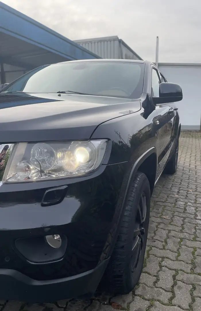 Jeep Grand Cherokee 3.0I CRD Overland Schwarz - 1