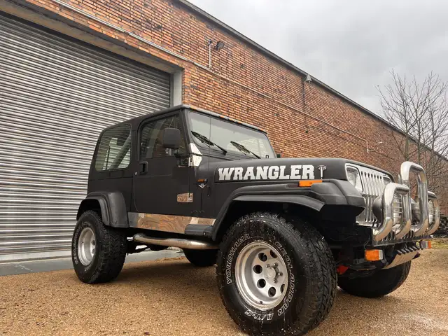 Jeep Wrangler 4.0*** BLACKBEAST * breit laut * cabrio *tüv neu