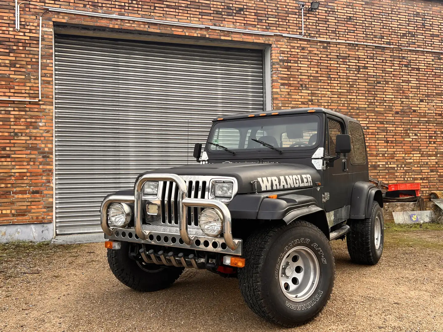 Jeep Wrangler 4.0*** BLACKBEAST * breit laut * cabrio *tüv neu Noir - 2