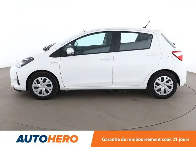 Toyota Yaris view 3