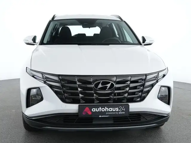 Hyundai Tucson view 2