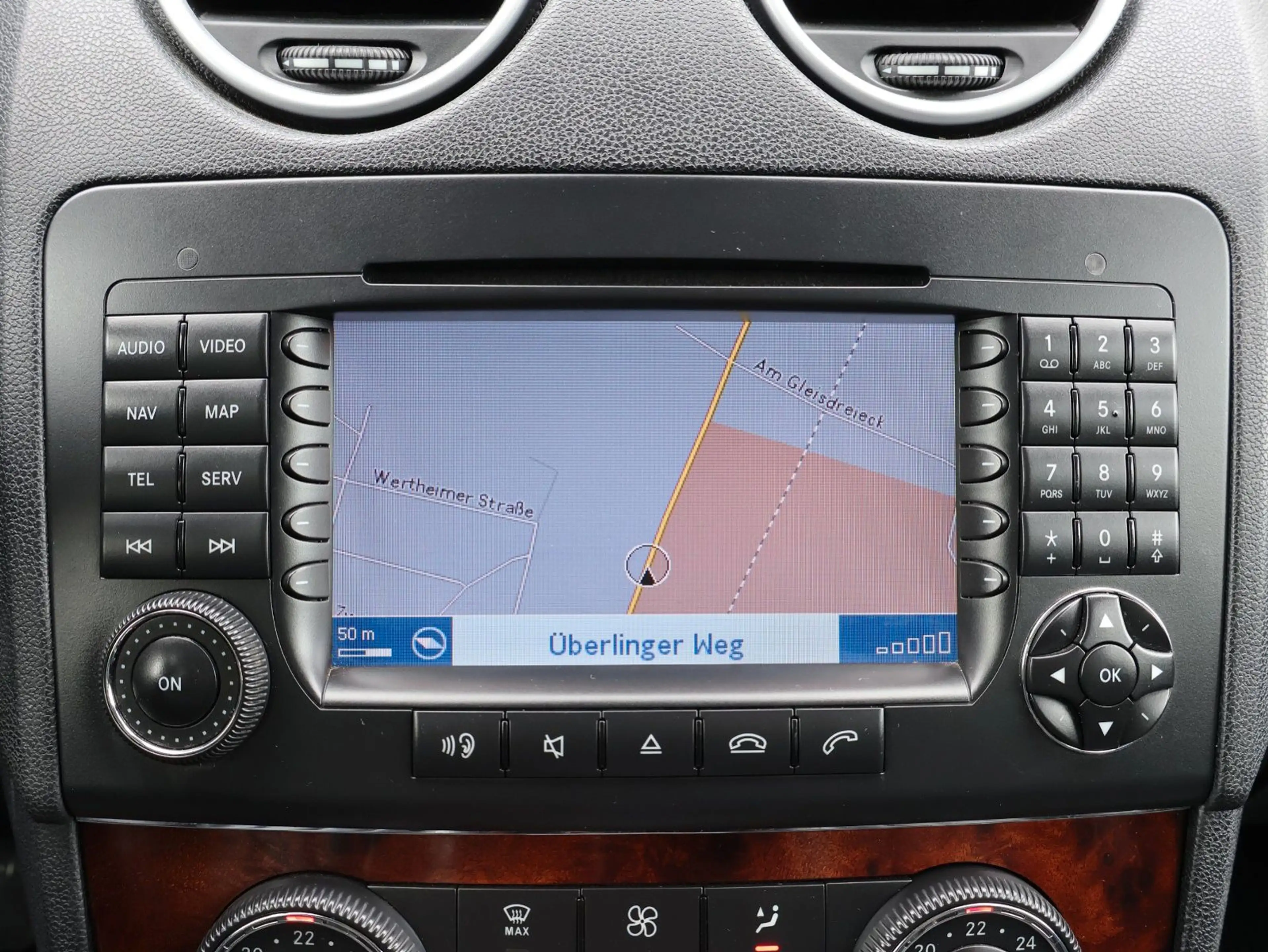 Mercedes-Benz ML 320 CDI 4Matic TÜV 07/28-NAVI-AHK-PDC-LUFT — photo 10