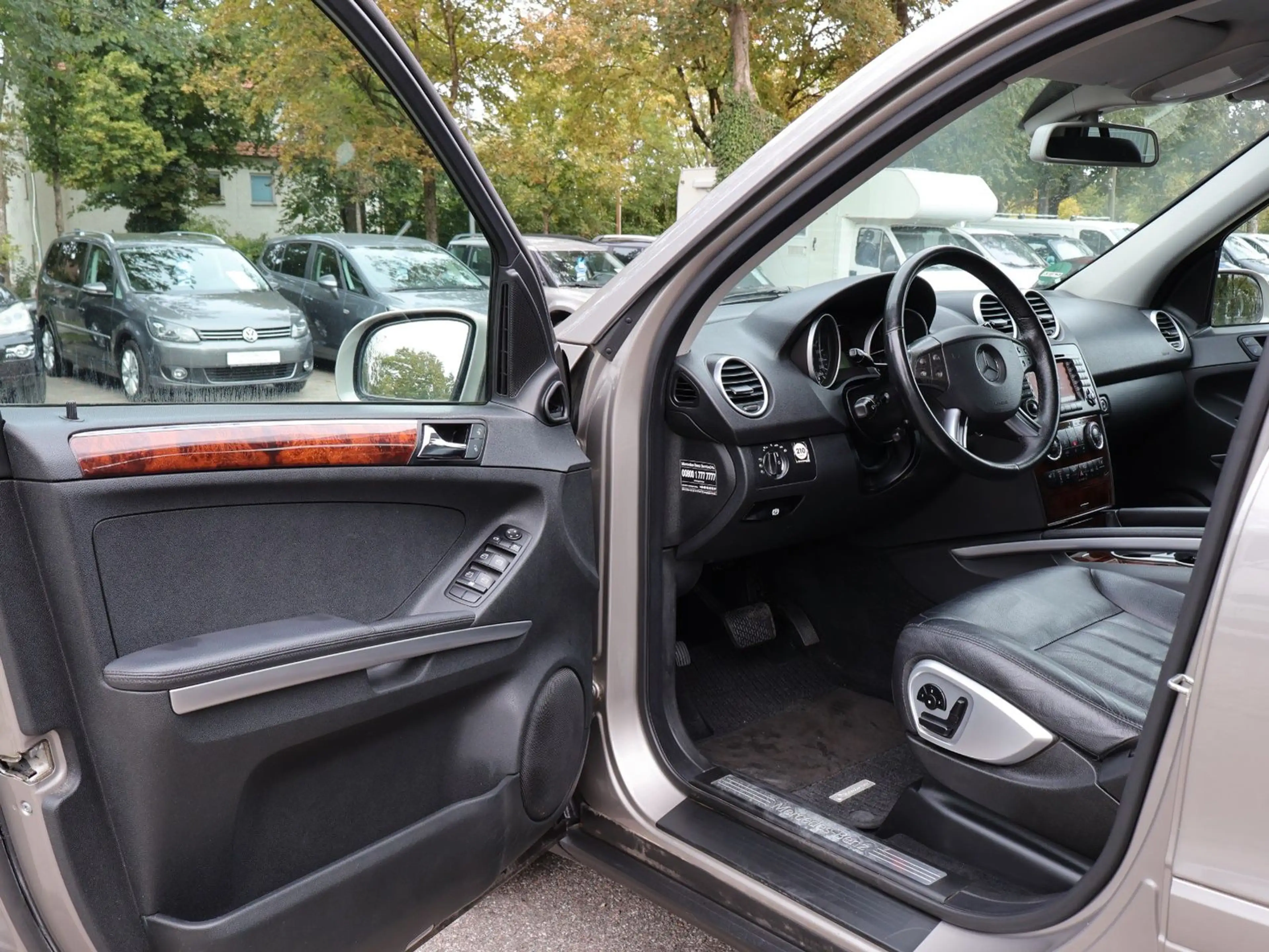 Mercedes-Benz ML 320 CDI 4Matic TÜV 07/28-NAVI-AHK-PDC-LUFT — photo 13