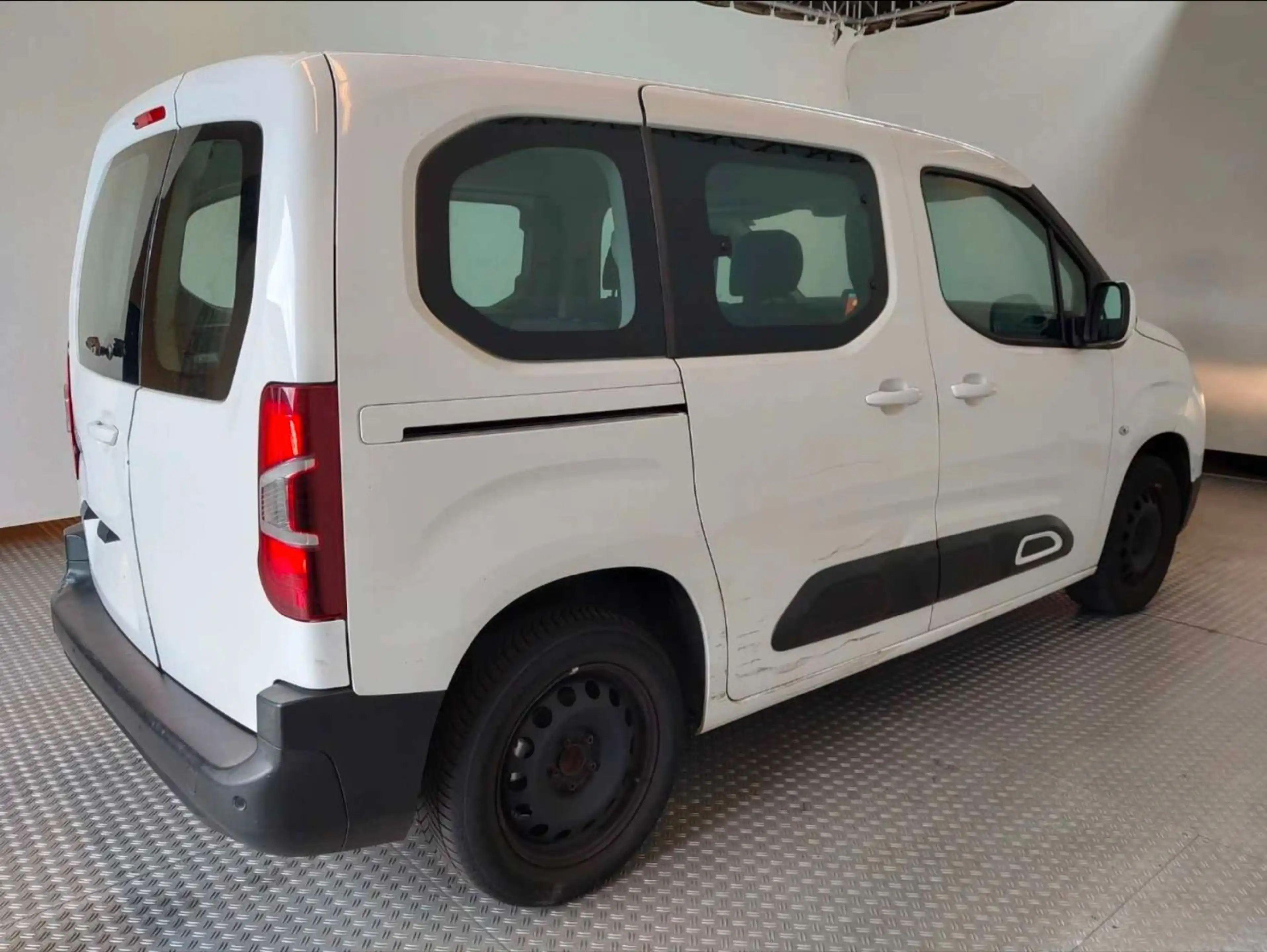 Citroen Berlingo BERLINGO 1.2 LIVE M 5SZ NAVI DAB KLIMA PDC — photo 17