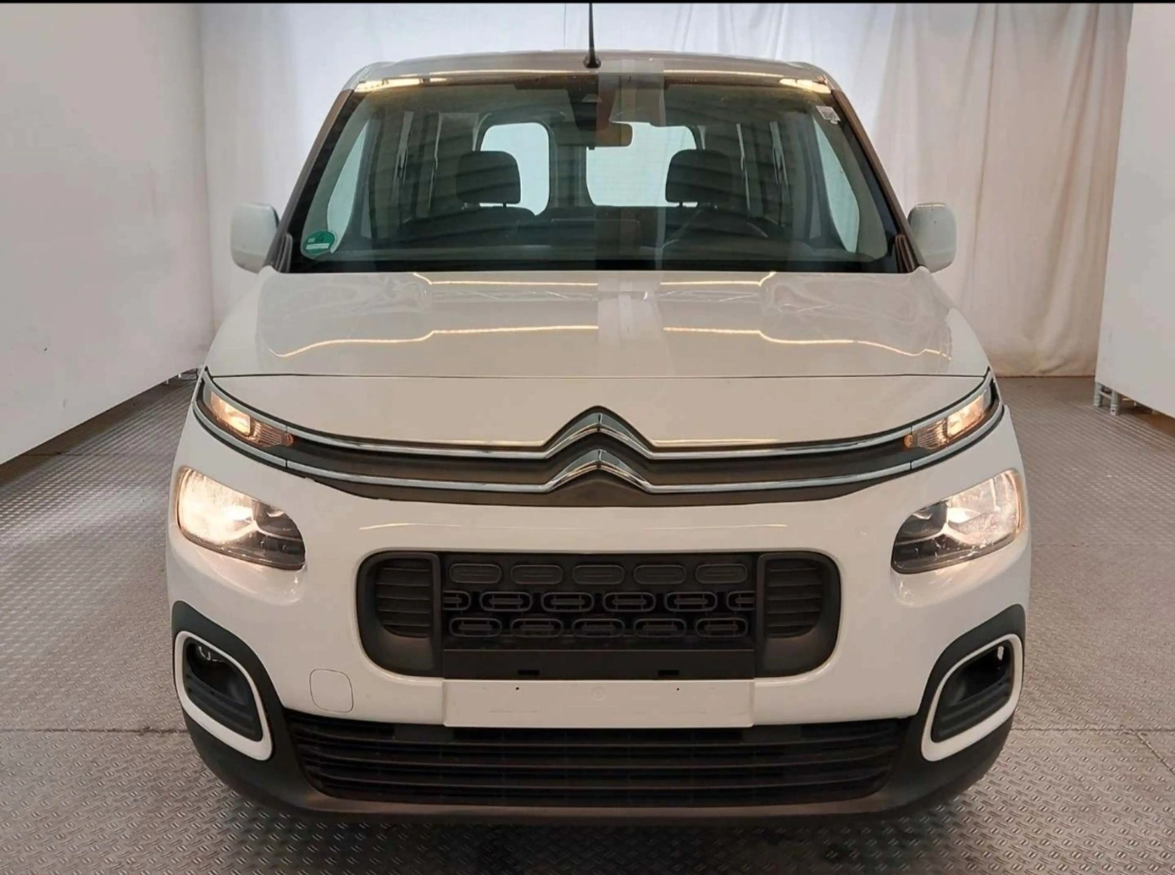 Citroen Berlingo BERLINGO 1.2 LIVE M 5SZ NAVI DAB KLIMA PDC — photo 13