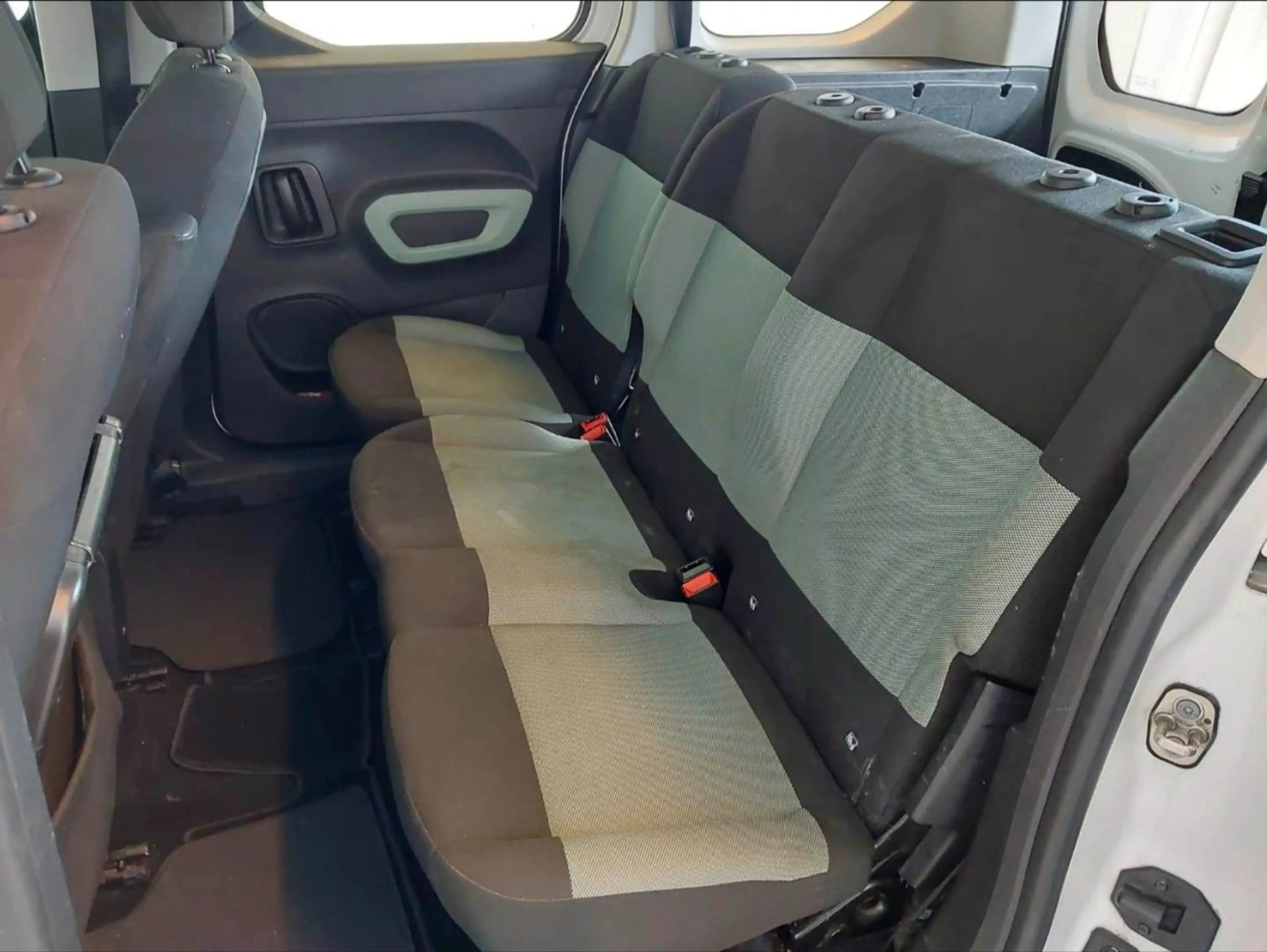 Citroen Berlingo BERLINGO 1.2 LIVE M 5SZ NAVI DAB KLIMA PDC — photo 15