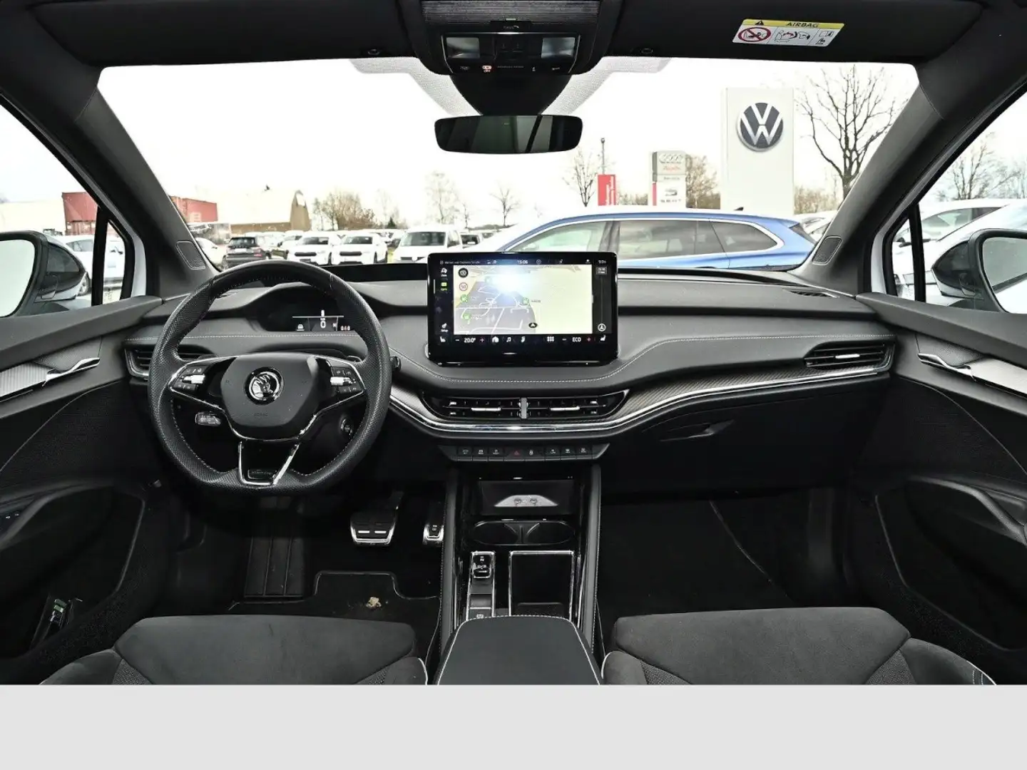 Skoda Enyaq 80X Sportline AHK Panorama MAXX Klima Navi Leder Weiß - 2