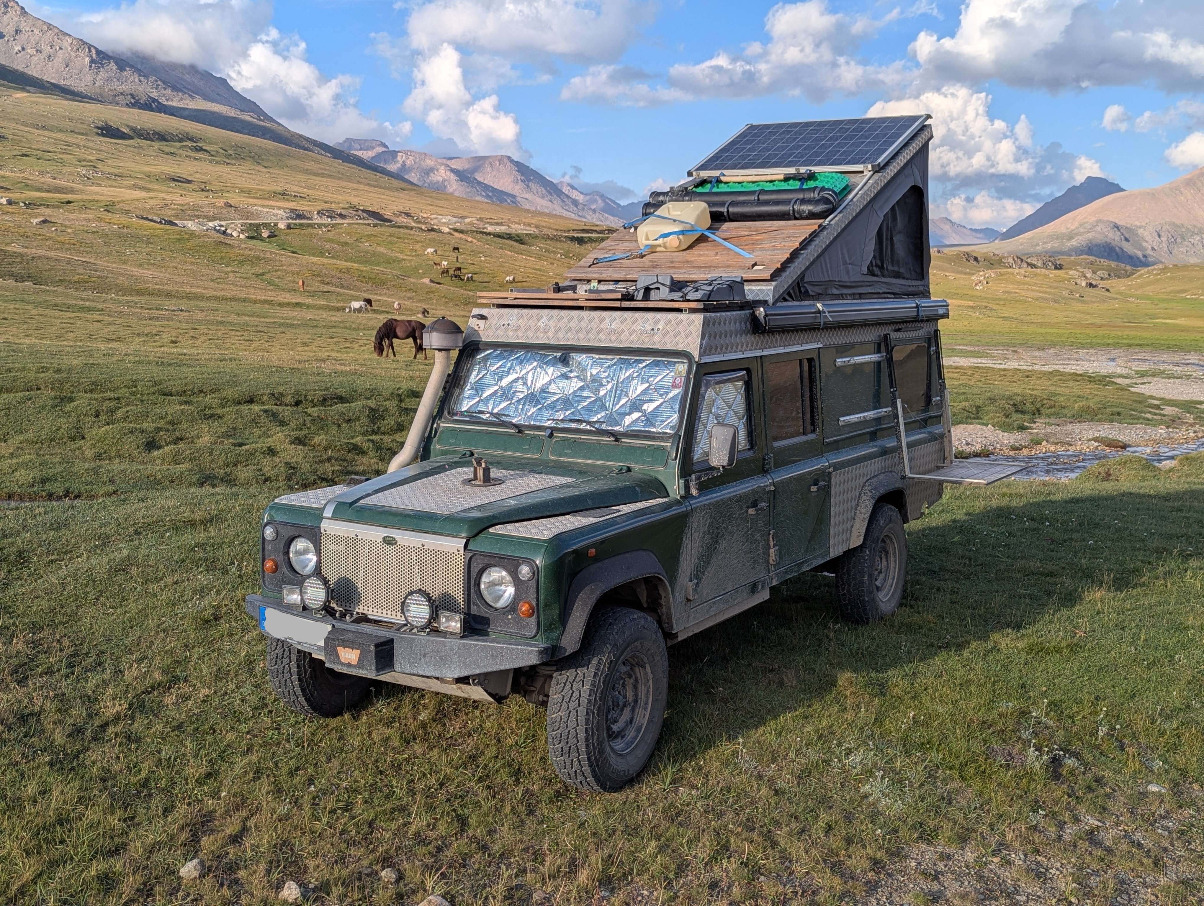 Second hand Land Rover Defender 2.5