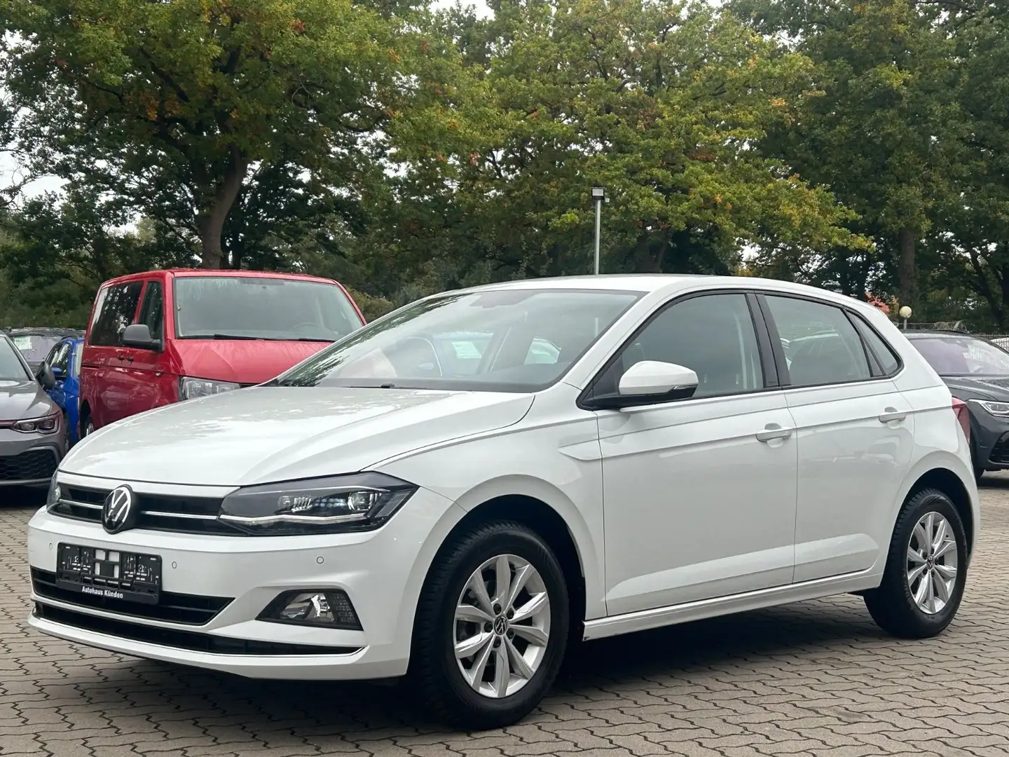 Volkswagen Polo VI Highline °ACC°LED°SHZ°NAVI° Weiß - 2