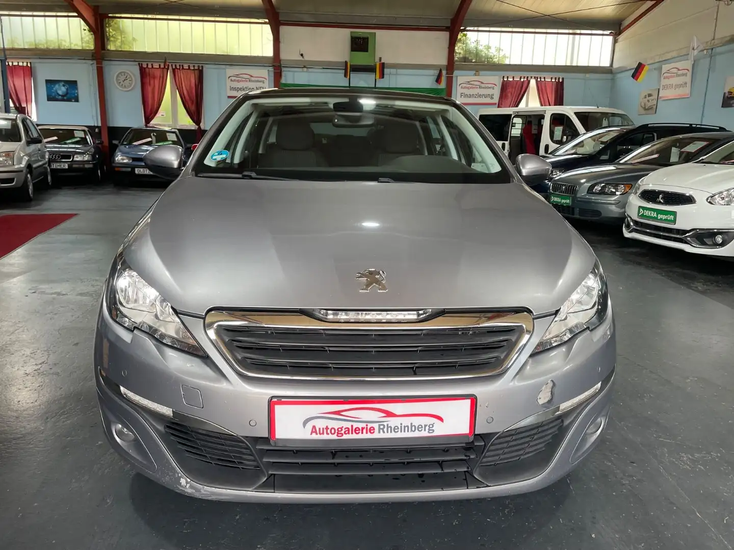 Peugeot 308 SW Business-Line*KLIMA*NAVI*EURO 6*PDC*TÜV Grau - 2