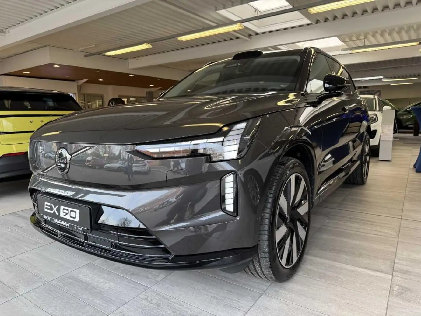 Volvo EX90 Ultra Pure Electric AWD Gris - 1