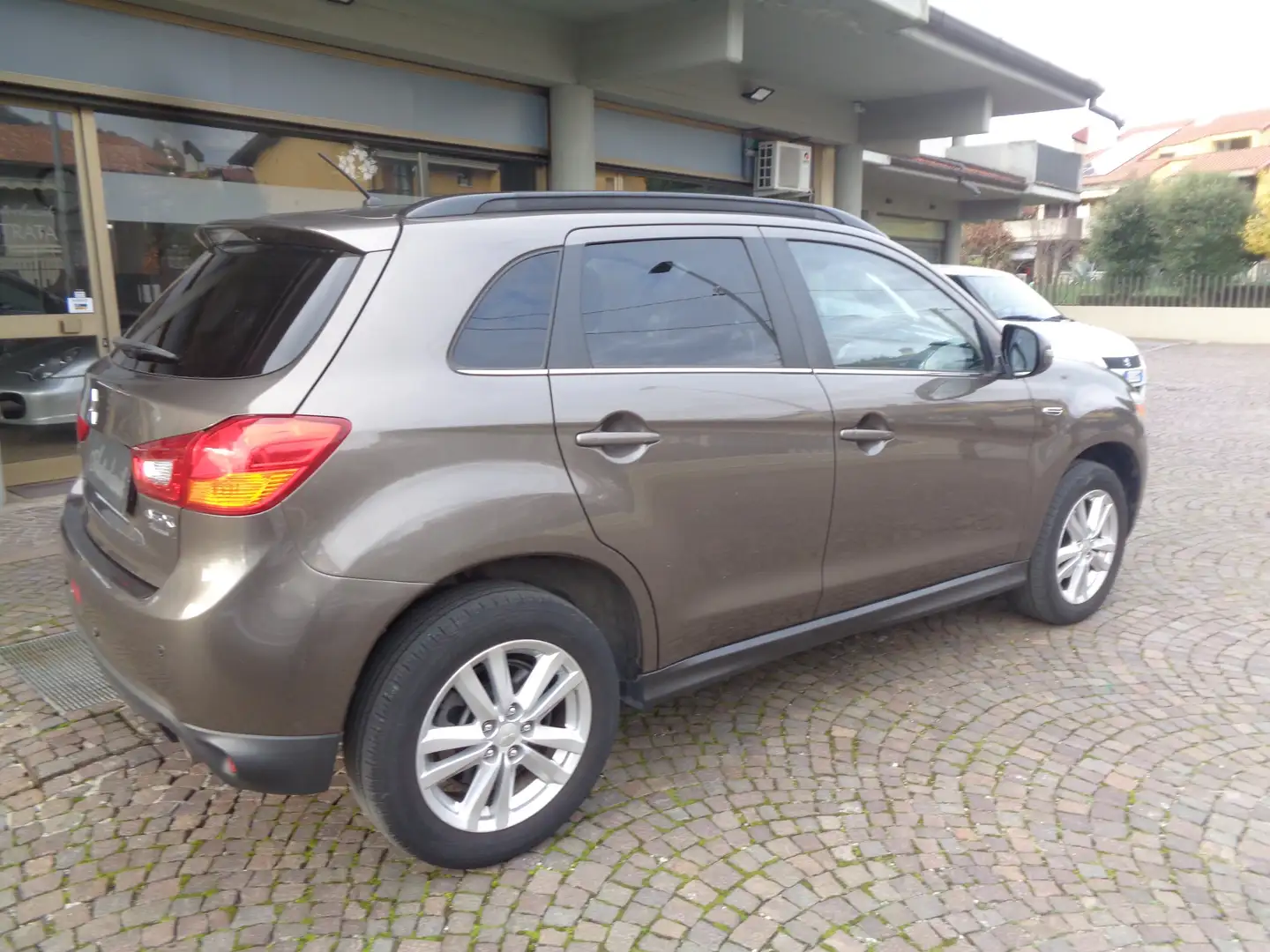 Mitsubishi ASX ASX 1.8 Intense Panoramic 2wd Brons - 2