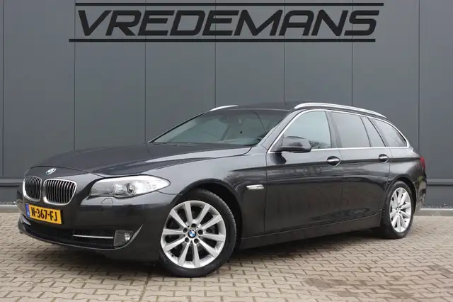 BMW 523 5-serie Touring 523i High Executive