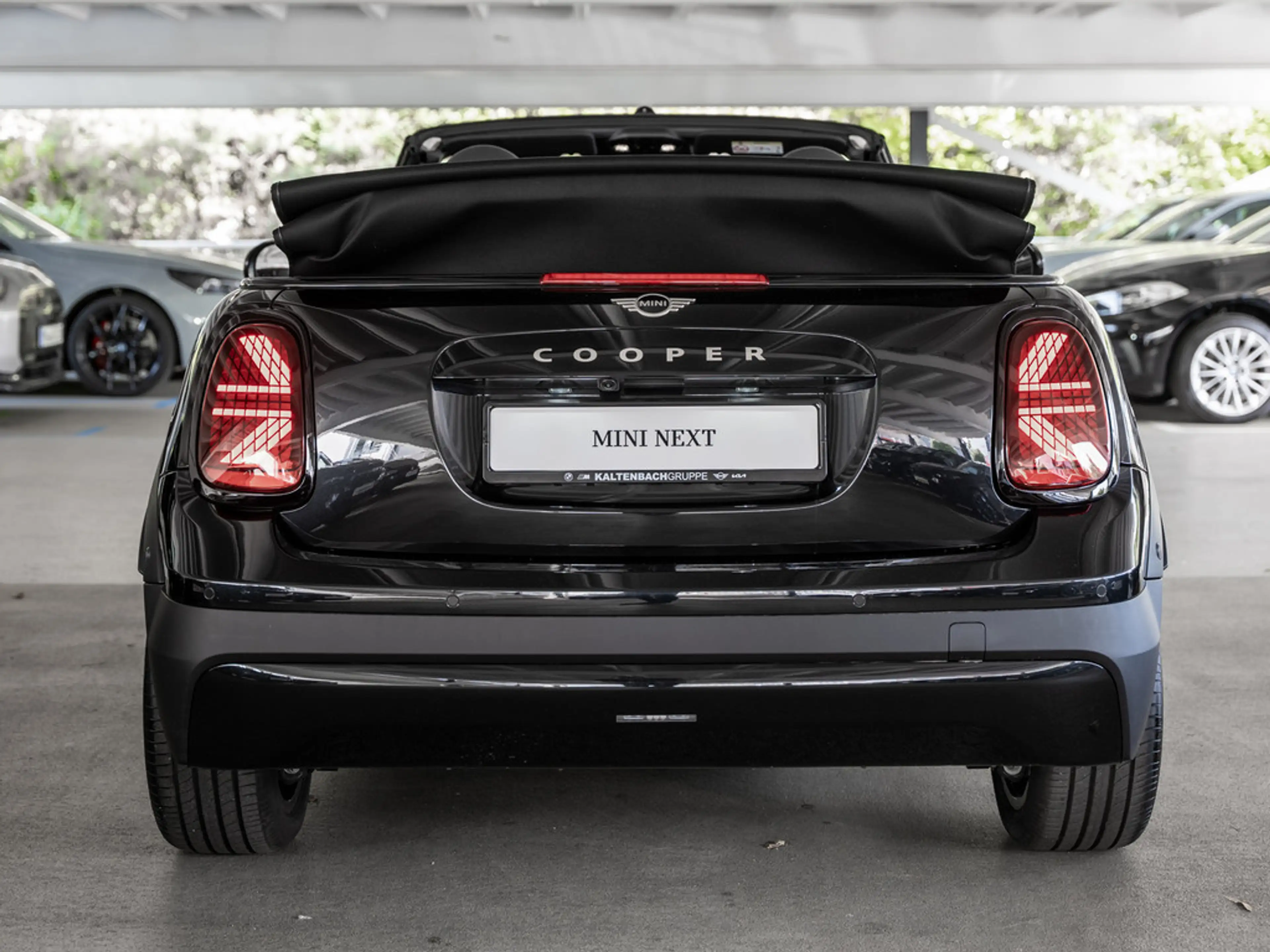 MINI Cooper C Cabrio Classic Trim HUD LED NAVI H/K — photo 9
