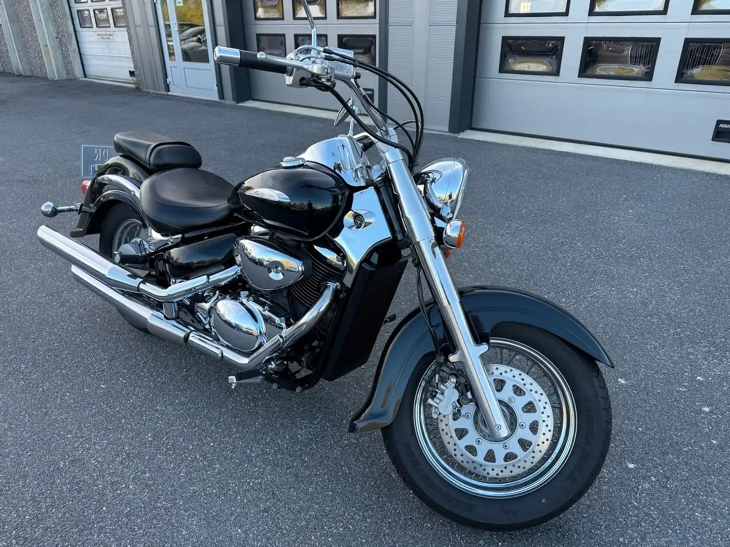 Suzuki VL 800 Intruder Noir - 1