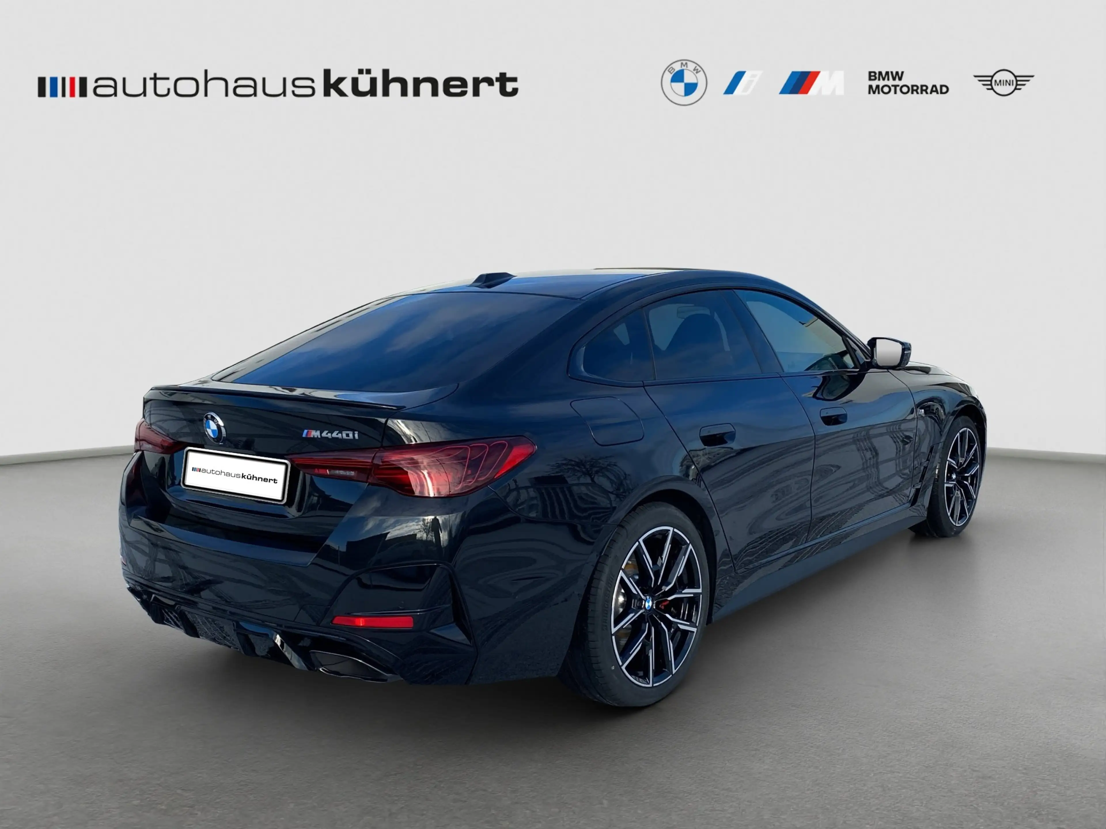 BMW M4 i xDrive Gran Coupé M-Sport UPE: 93.100 EUR — photo 7