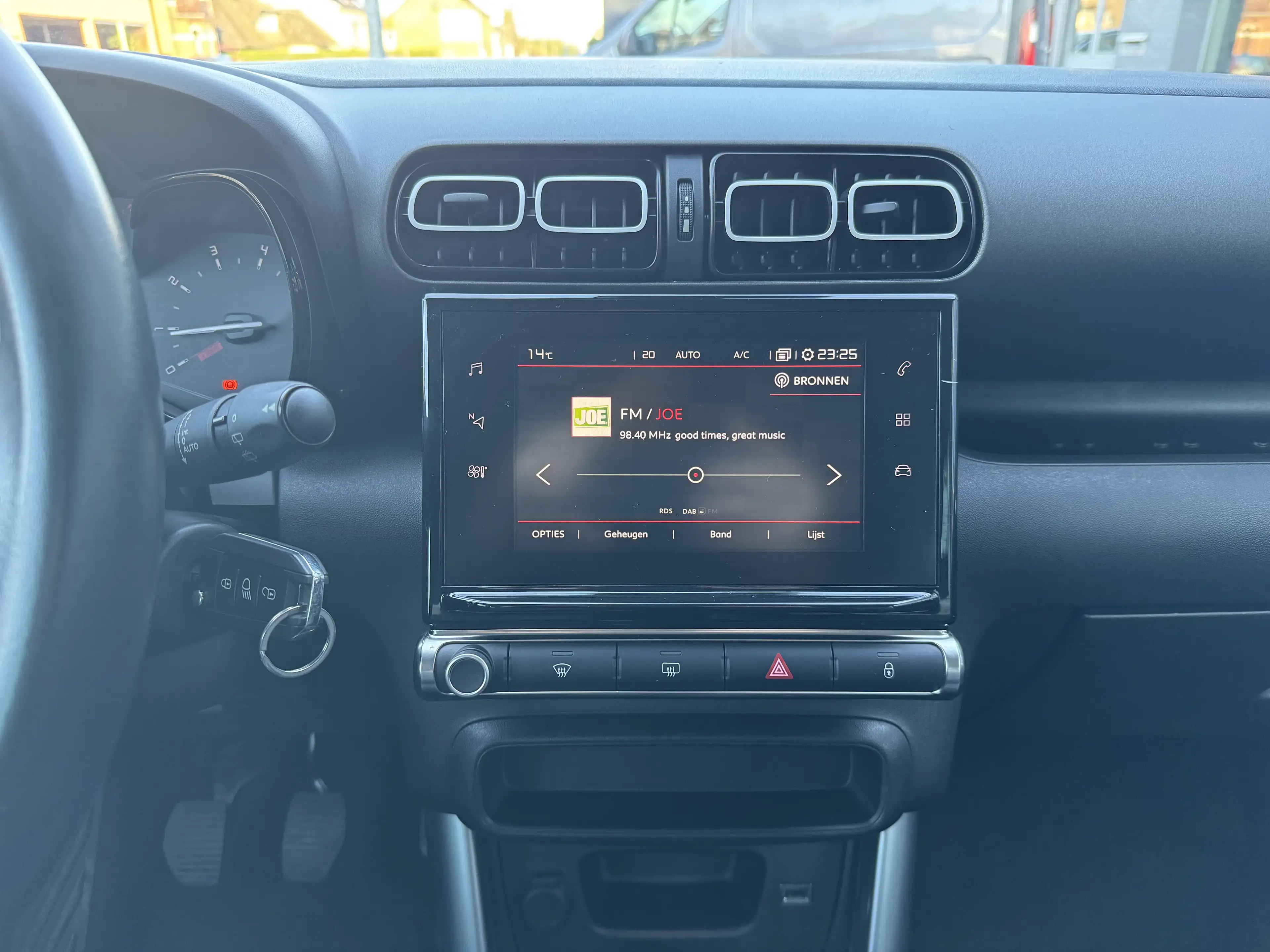 Citroen C3 Aircross 1.2 benzine met vele opties, 37500KM!!! — photo 12