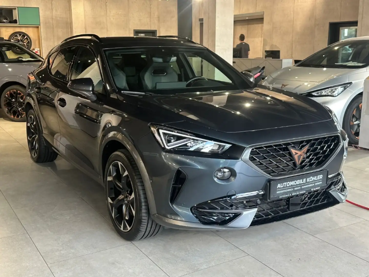 CUPRA Formentor VZ e-HYBRID 1.4 EU6d AD Navi Digitales Cockpit Mem Gris - 2