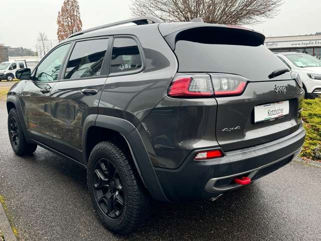 Jeep Cherokee Trailhawk 4WD