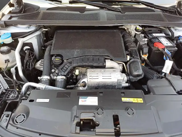 Peugeot 308 view 5