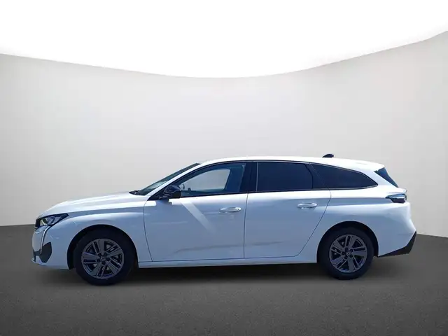 Peugeot 308 view 4