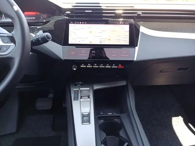Peugeot 308 view 12