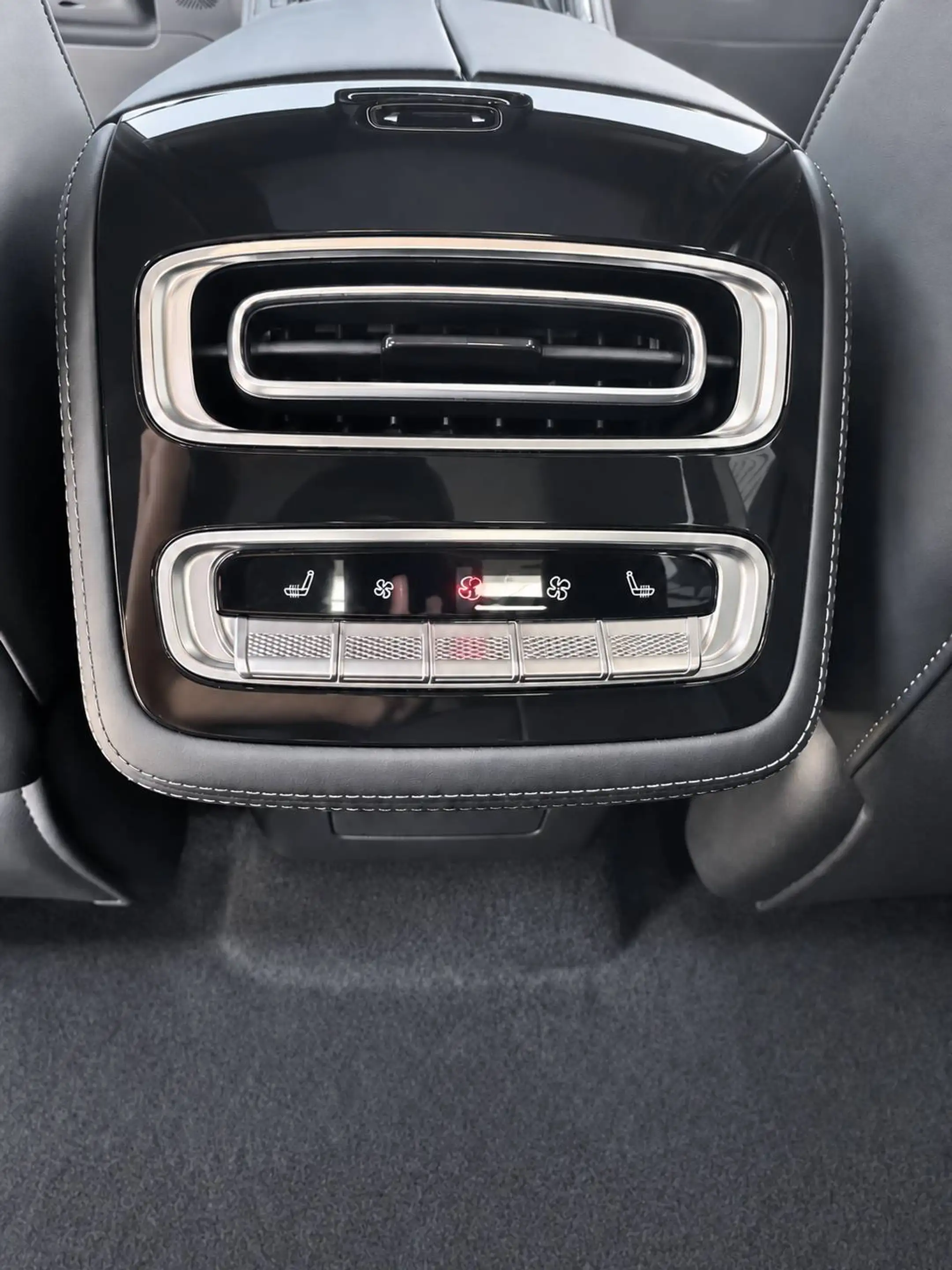 Omoda 9 PHEV Förderung bis 4500€ — photo 14