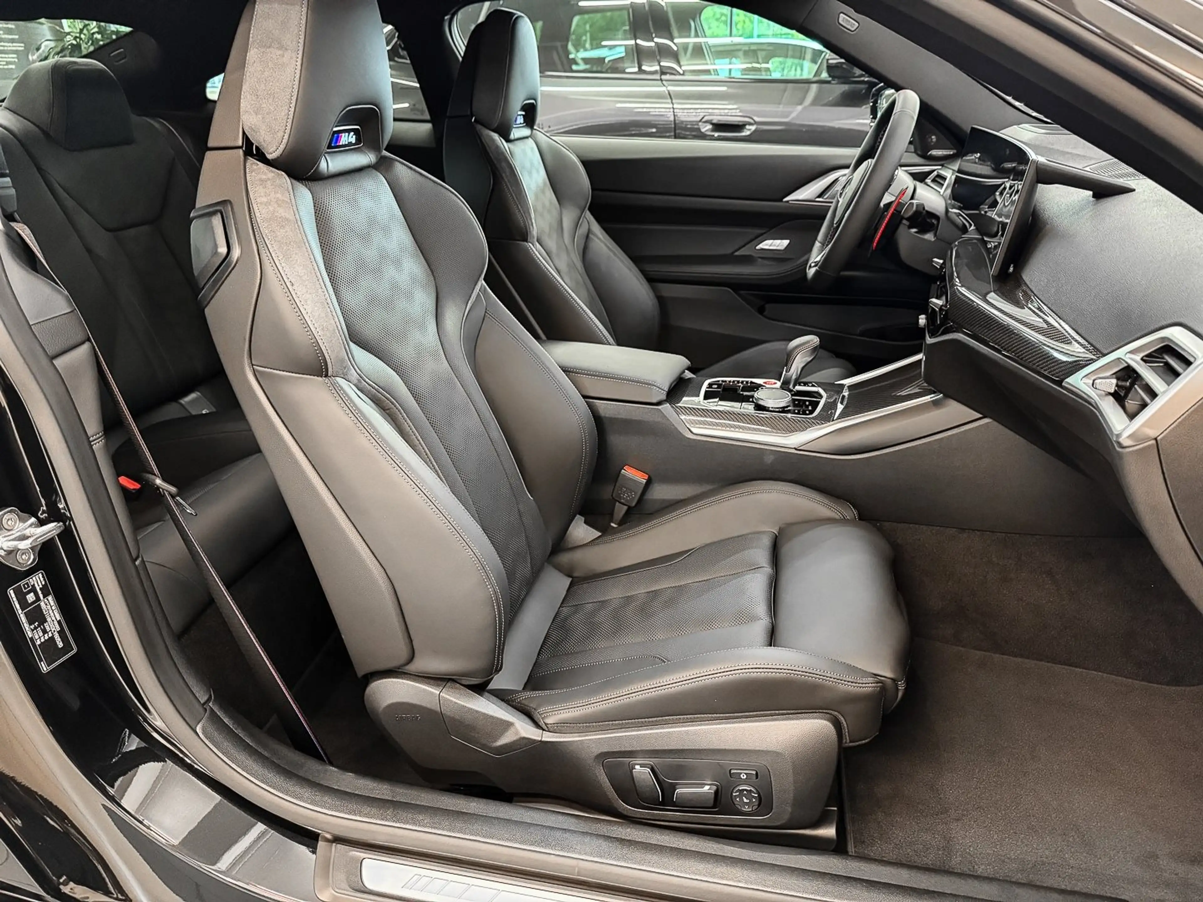BMW M4 Competition M Driver's Package * M Compound-Bremse — photo 7