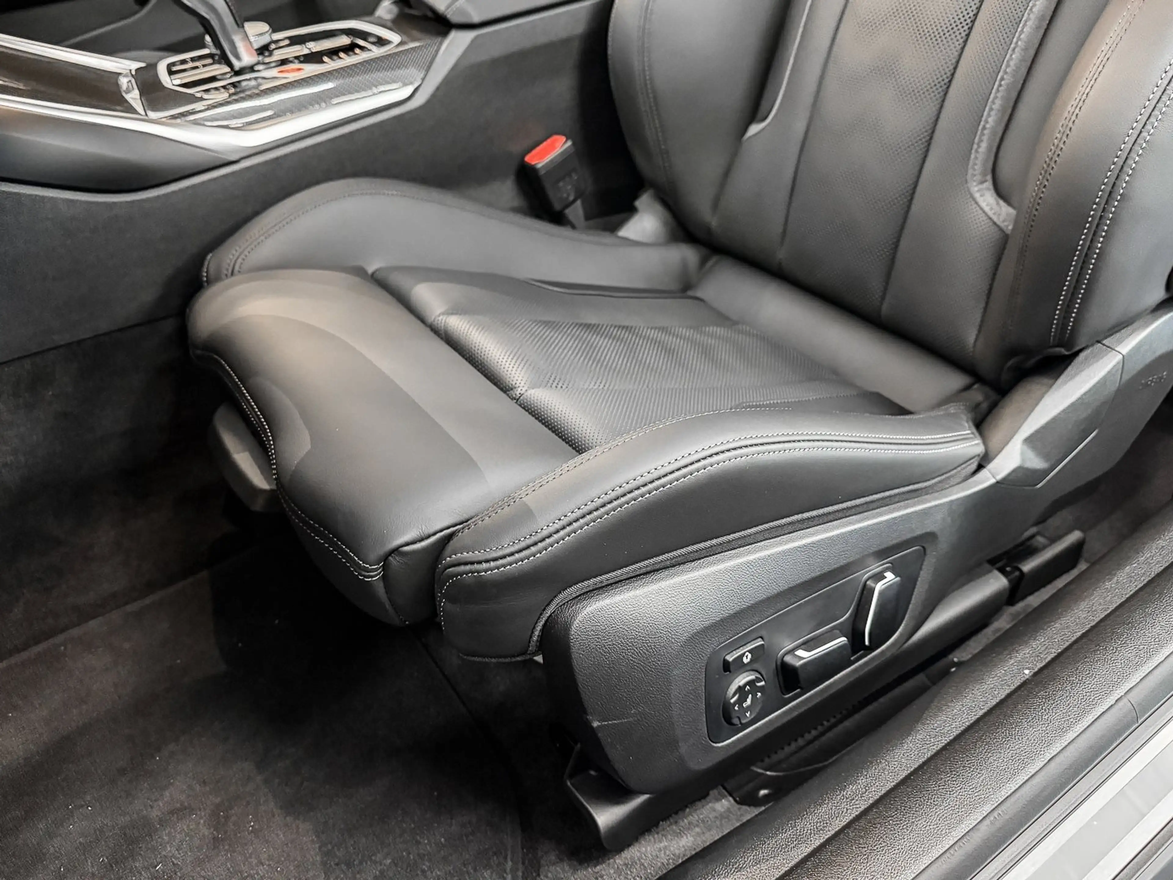 BMW M4 Competition M Driver's Package * M Compound-Bremse — photo 14