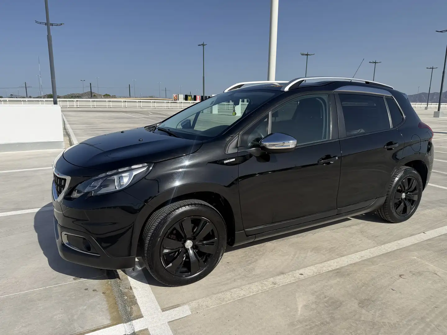 Peugeot 2008 1.6 BlueHDI Allure 100 *NO ES PURETECH* - 1