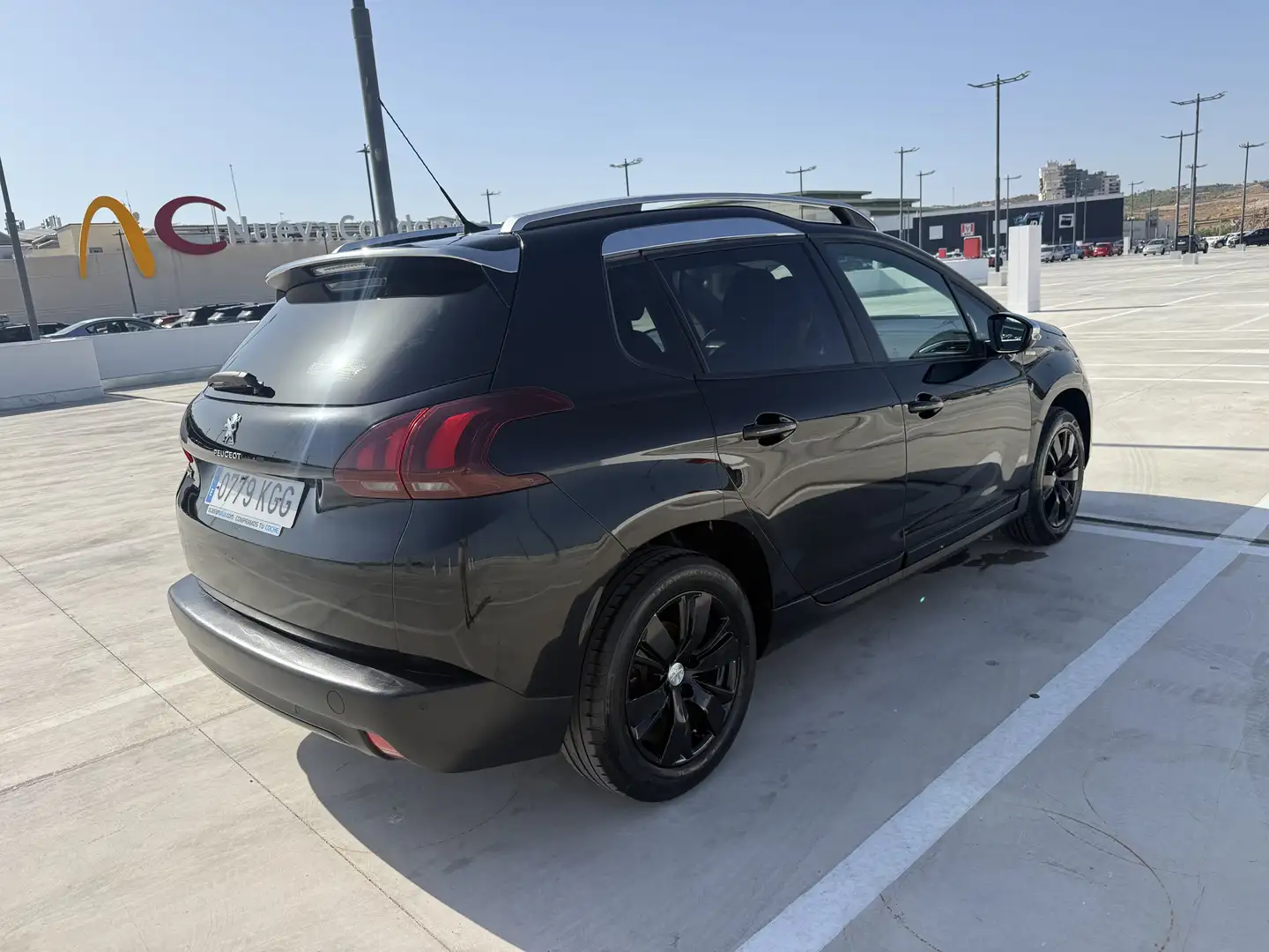 Peugeot 2008 1.6 BlueHDI Allure 100 *NO ES PURETECH* - 2