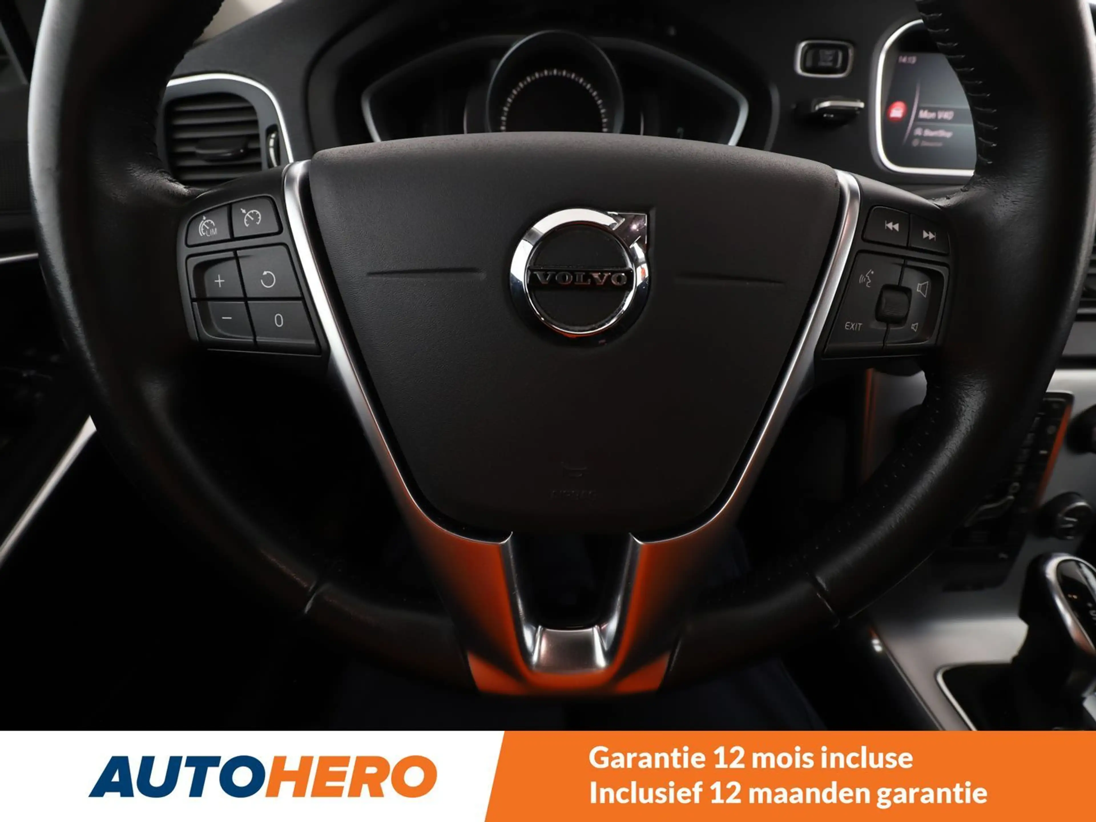 Volvo V40 Cross Country 2.0 D3 Plus — photo 5