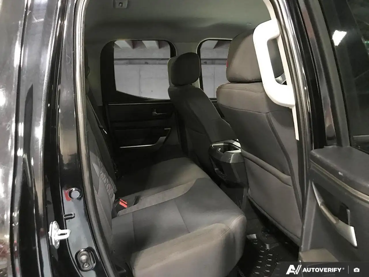 Toyota Tundra снимка Toyota Tundra
