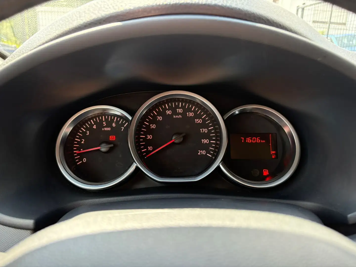Dacia Sandero 0.9 TCe -EU6D-GARANTIE 1AN-CLIM-GPS-CAMERA-PDC Zwart - 2