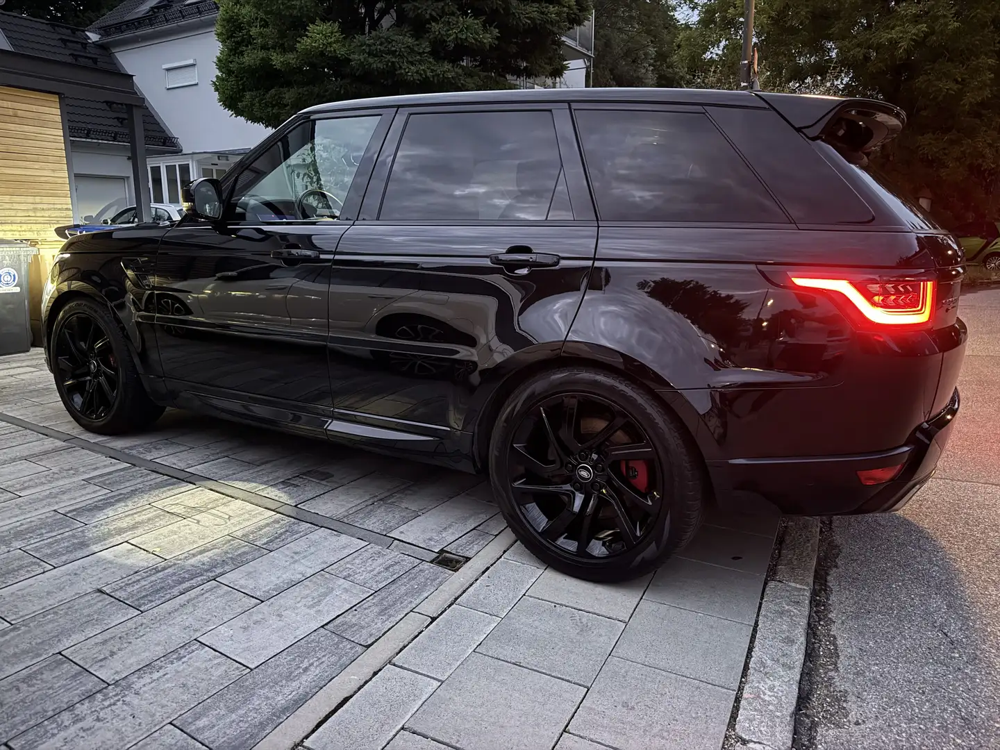 Land Rover Range Rover Sport D340 (SDV8) Autobiography Dynamic (8- Fach Bereift Schwarz - 2