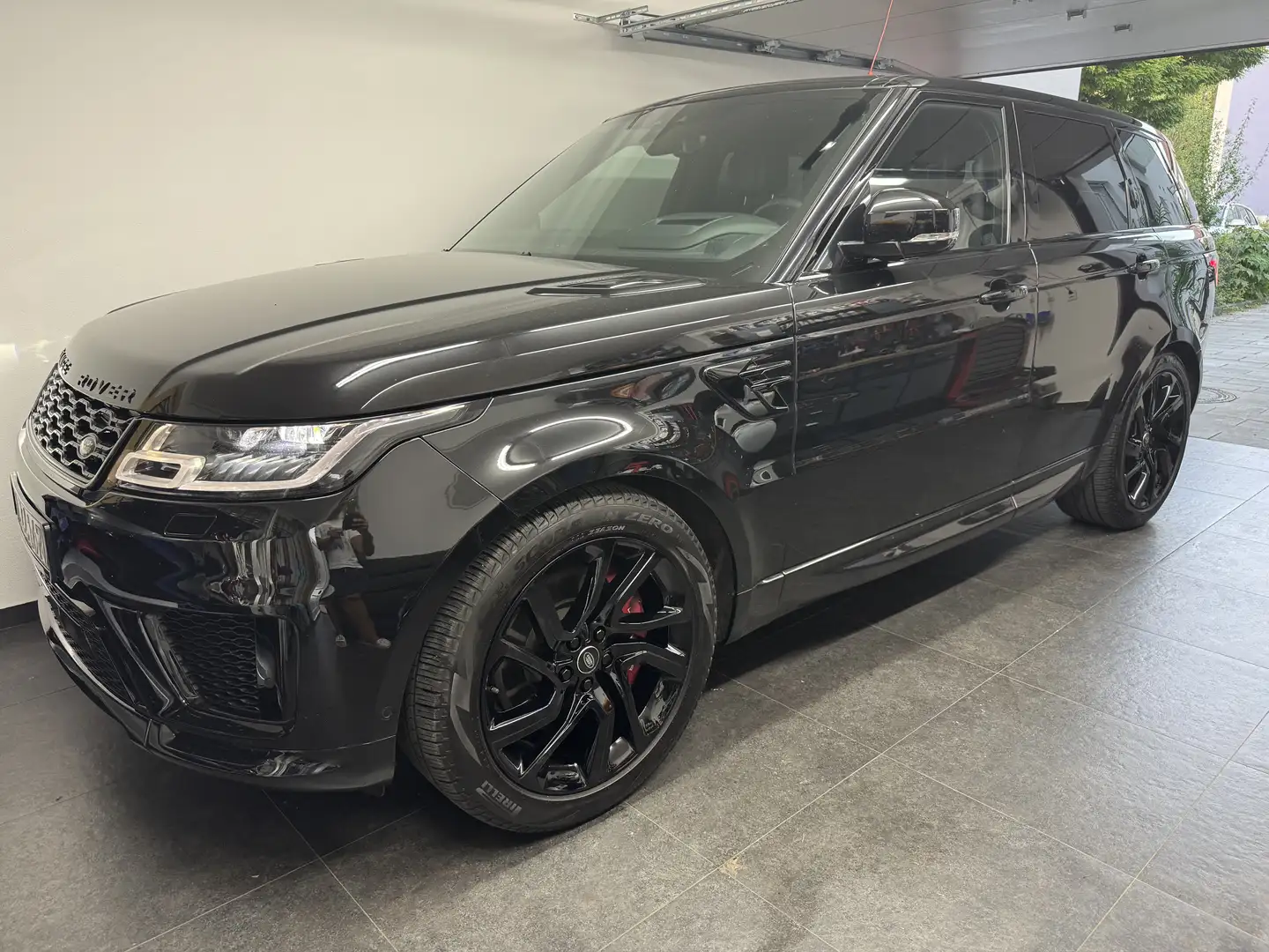 Land Rover Range Rover Sport D340 (SDV8) Autobiography Dynamic (8- Fach Bereift Schwarz - 1