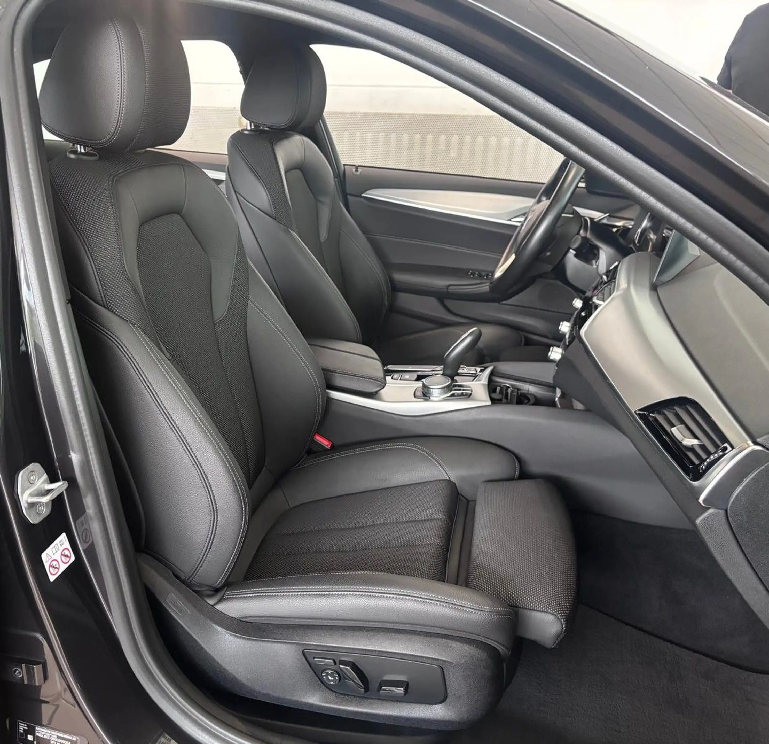 BMW 540 i Sport Line 1.Hand LED Digital HuD Kamera 8-Fach — photo 10
