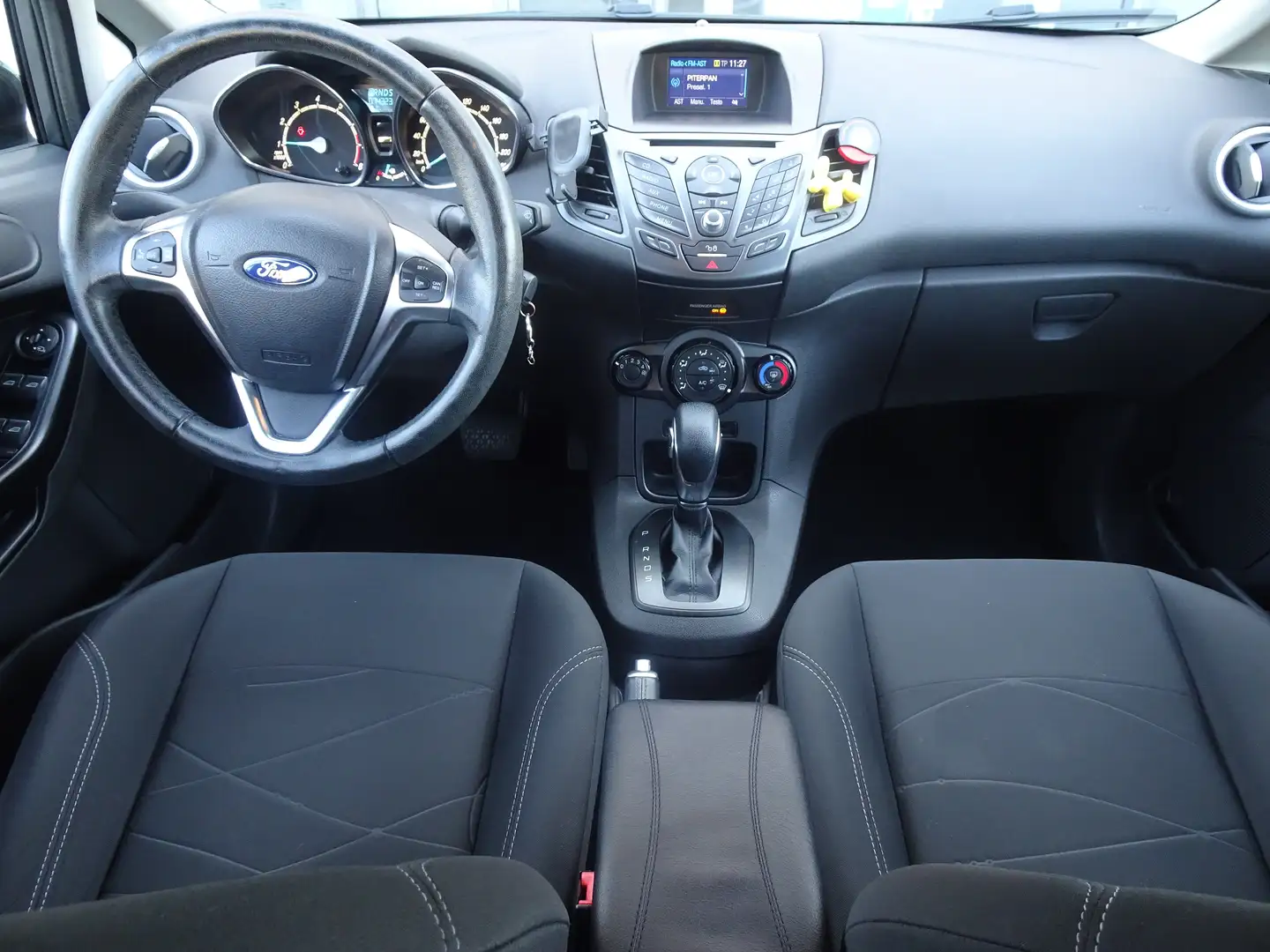 Ford Fiesta 1.0 ecoboost Titanium 100cv powershift E6 Grijs - 2