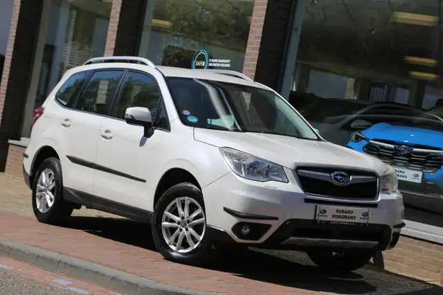 Subaru Forester 2.0 AWD Luxury Automaat Navi Leer Camera