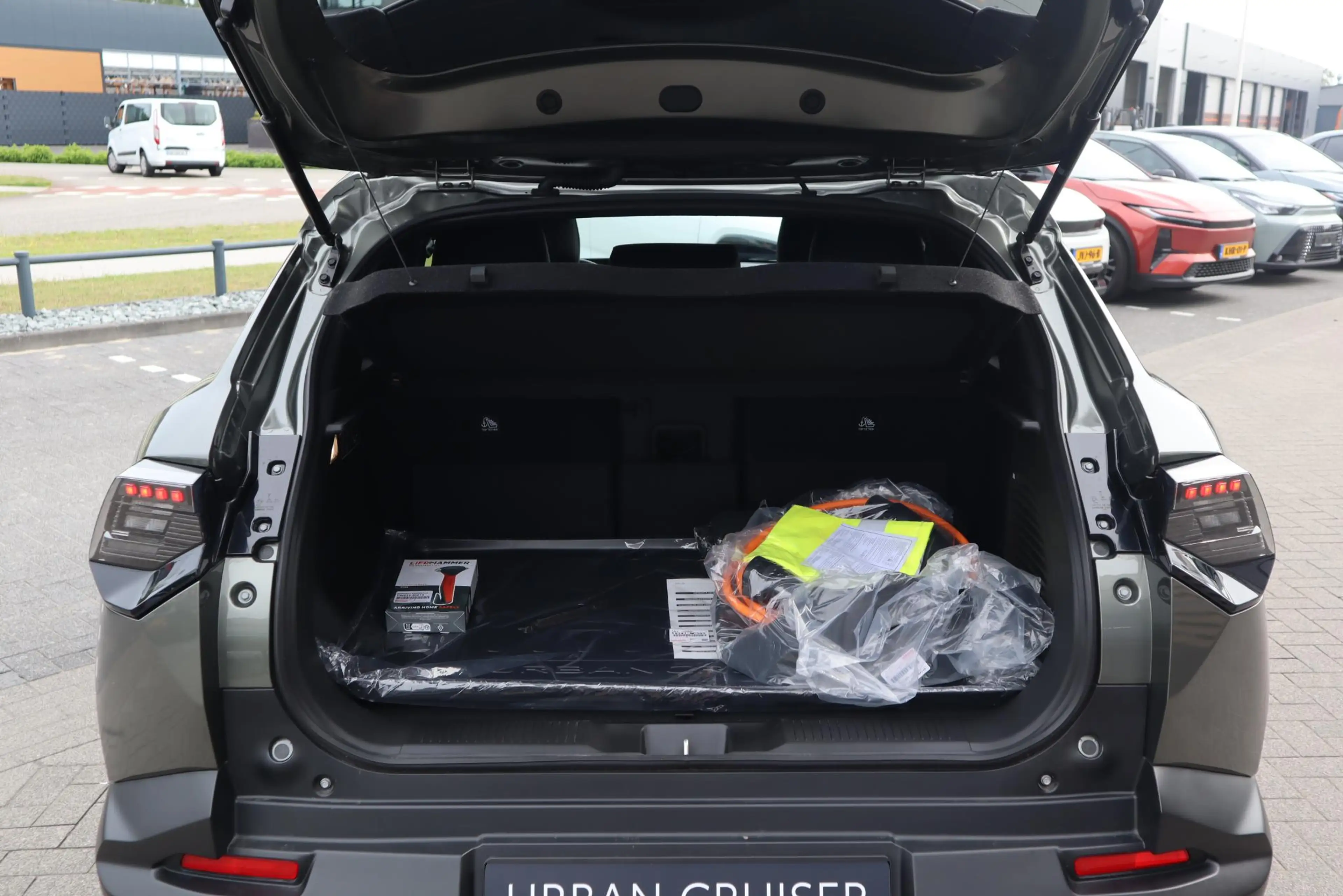 Toyota Urban Cruiser EXECUTIVE 61kWh NIEUW&DIRECT LEVERBAAR! PANODAK JB — photo 5