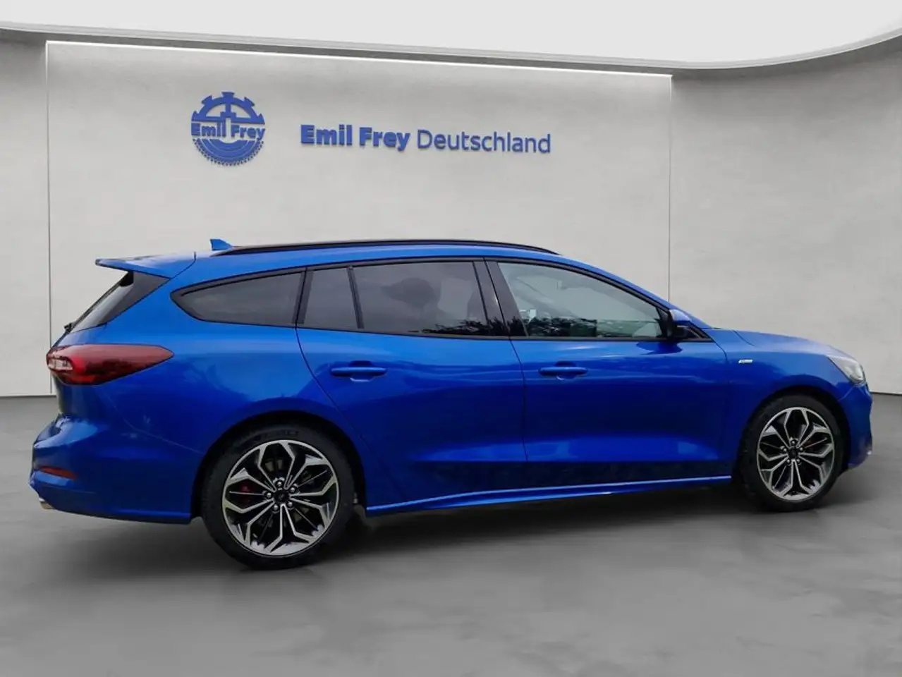 Ford Focus Turnier 1.0 EcoBoost Hybrid Aut. ST-LINE X 1 6