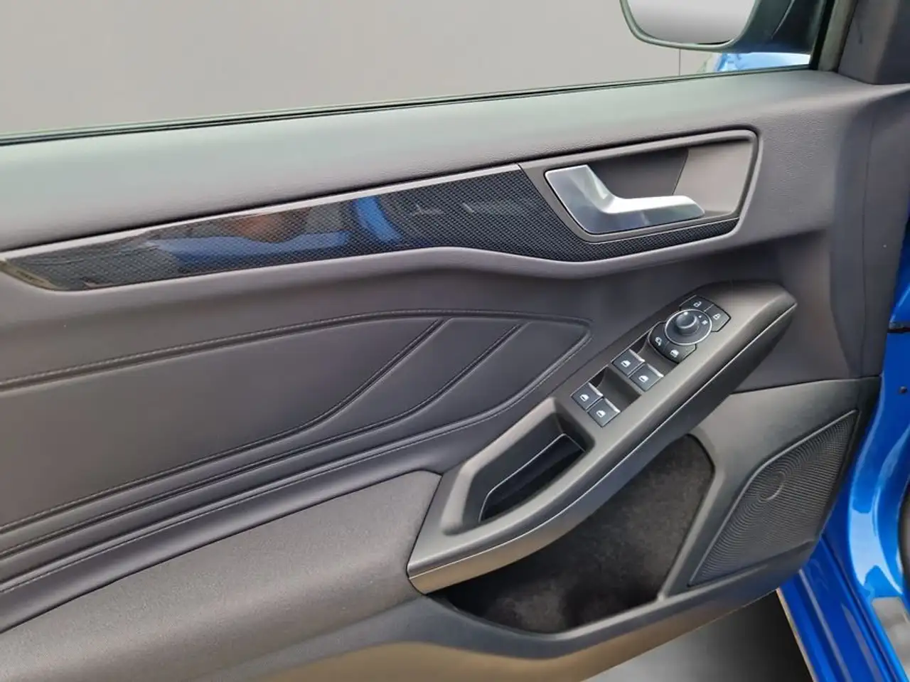 Ford Focus Turnier 1.0 EcoBoost Hybrid Aut. ST-LINE X 1 15