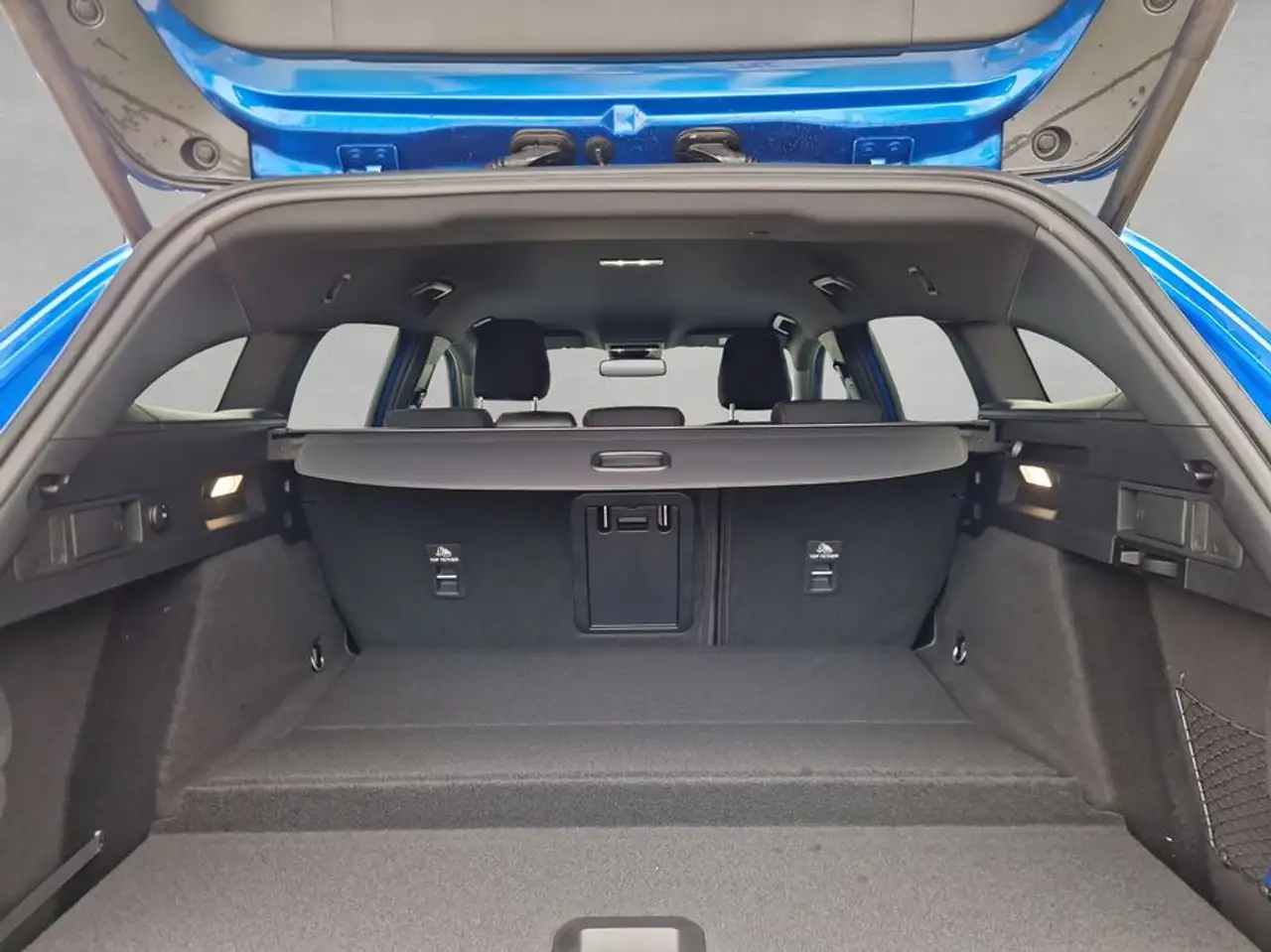 Ford Focus Turnier 1.0 EcoBoost Hybrid Aut. ST-LINE X 1 4